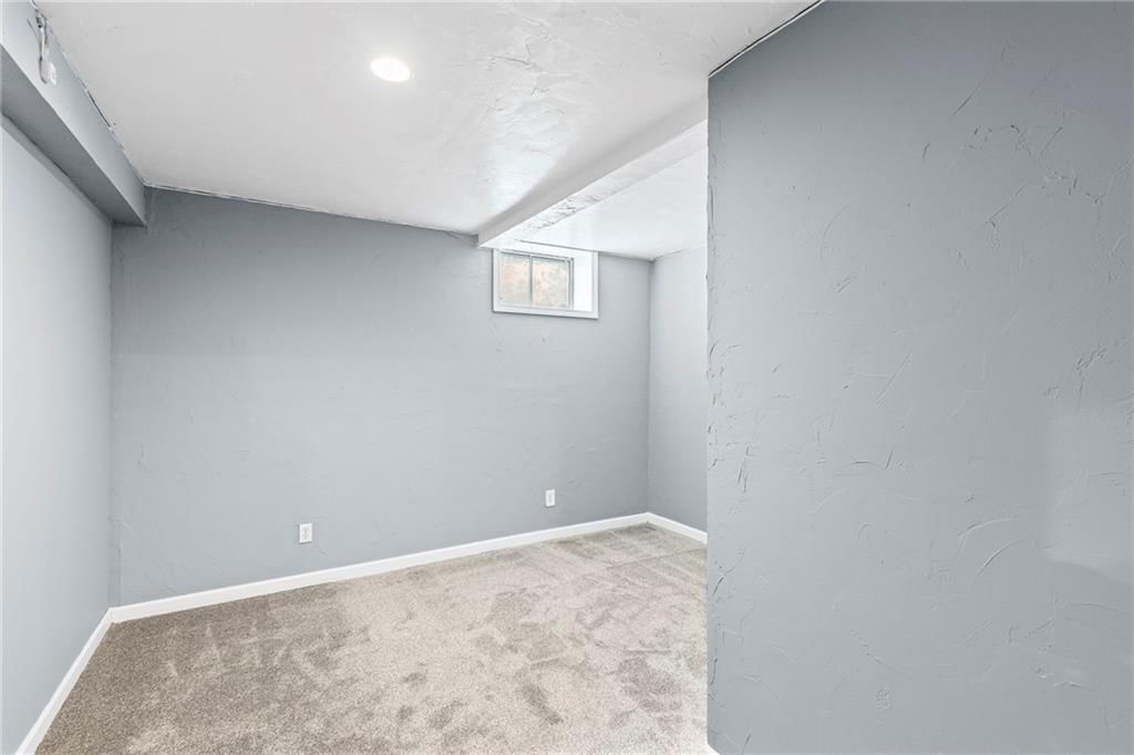 1108 NE Ridgeview Drive — photo 30