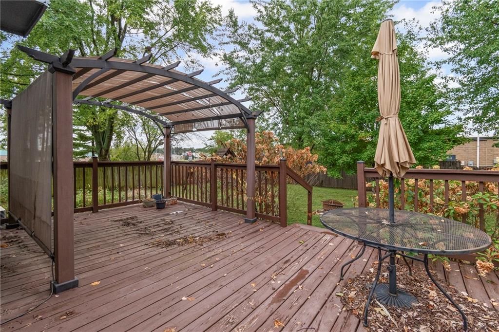1108 NE Ridgeview Drive — photo 33