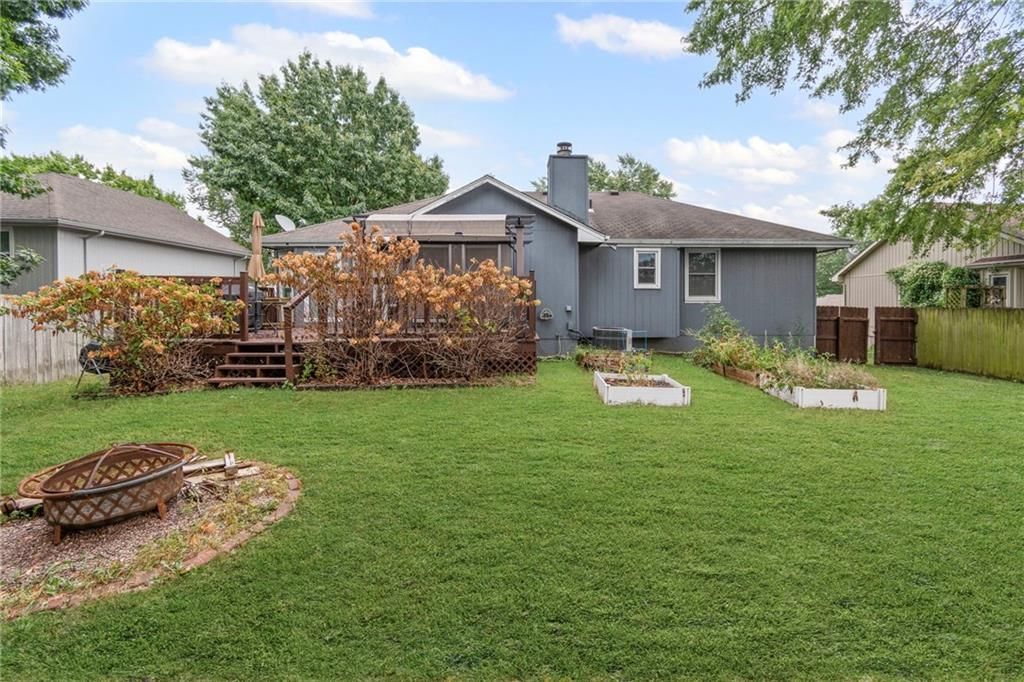 1108 NE Ridgeview Drive — photo 38