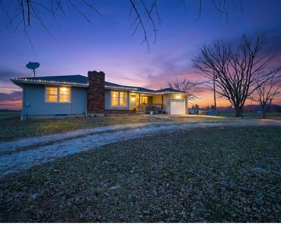 739 SW 700th Road — photo 4