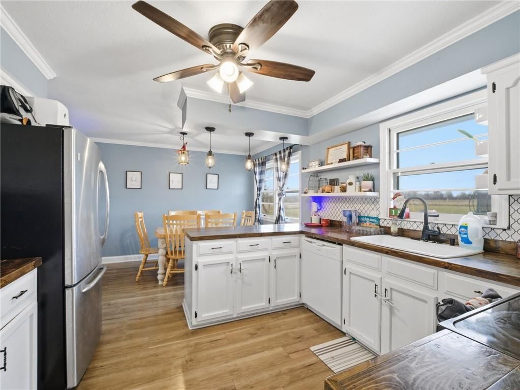 739 SW 700th Road — photo 17