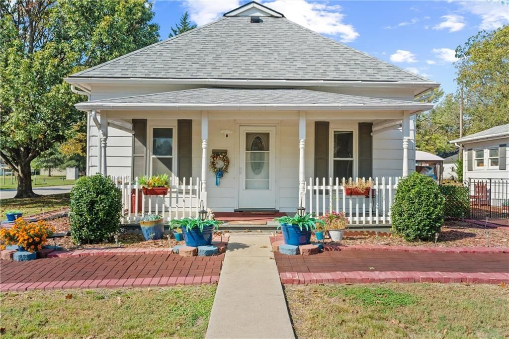 101 N Ridgeway Street — photo 4