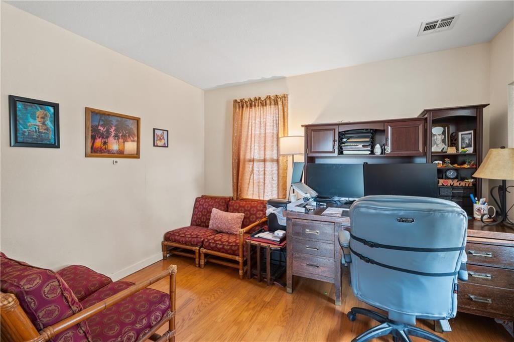 101 N Ridgeway Street — photo 9