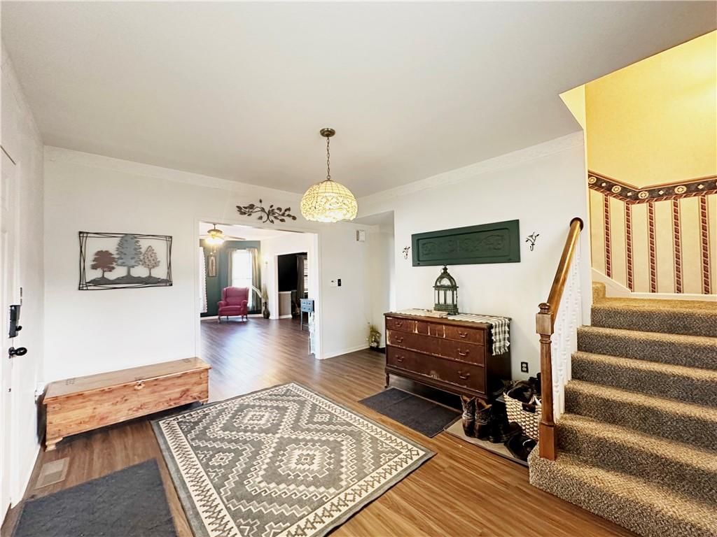 801 E Pearl Street — photo 8
