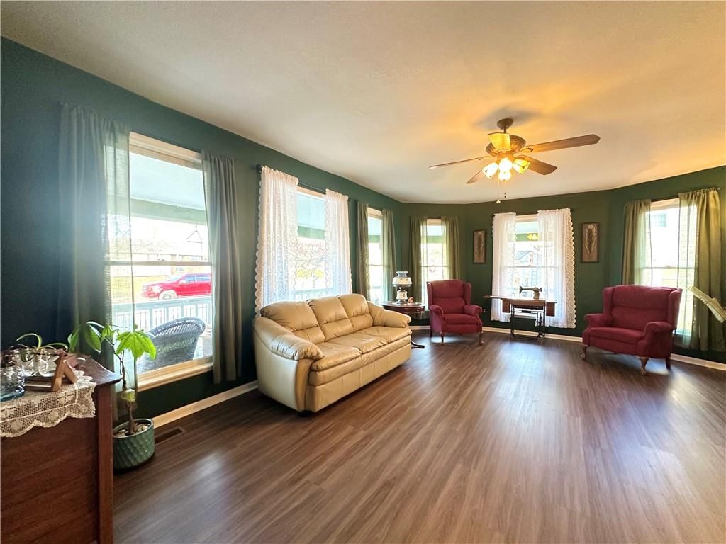 801 E Pearl Street — photo 11