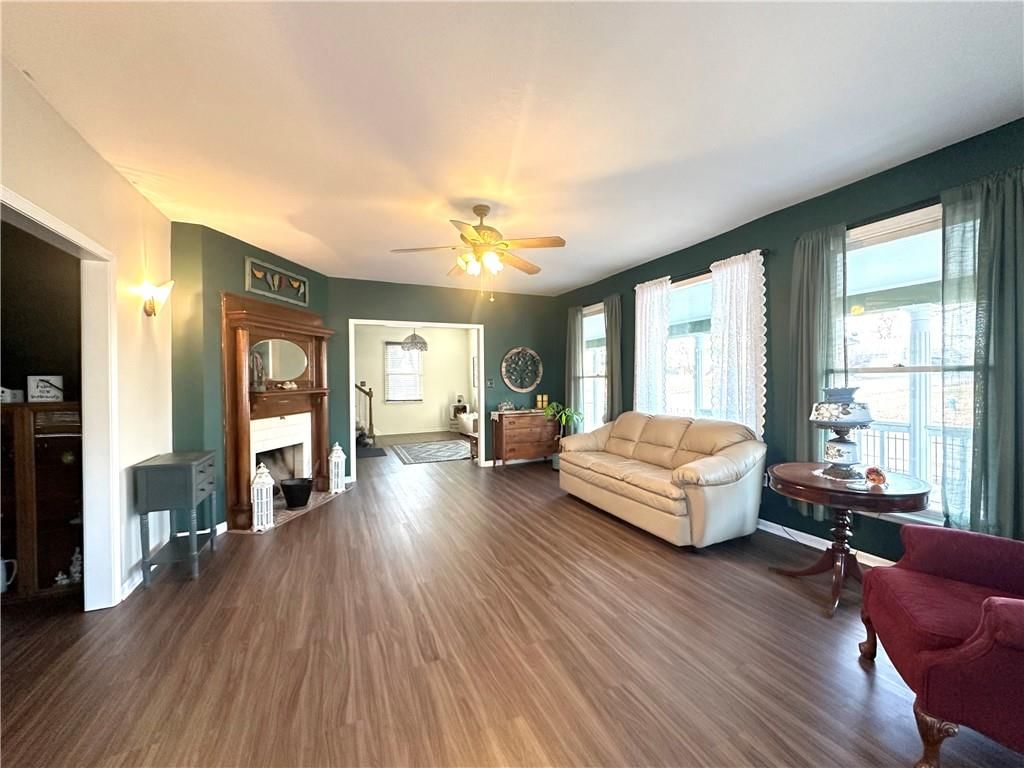 801 E Pearl Street — photo 12