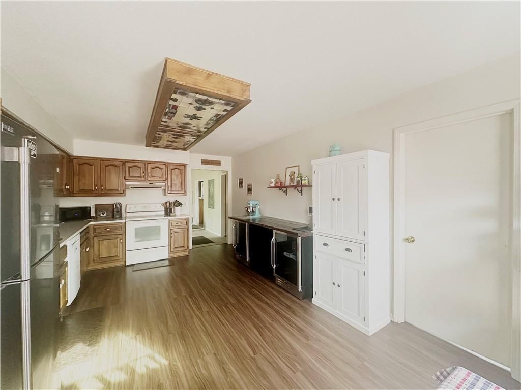 801 E Pearl Street — photo 23