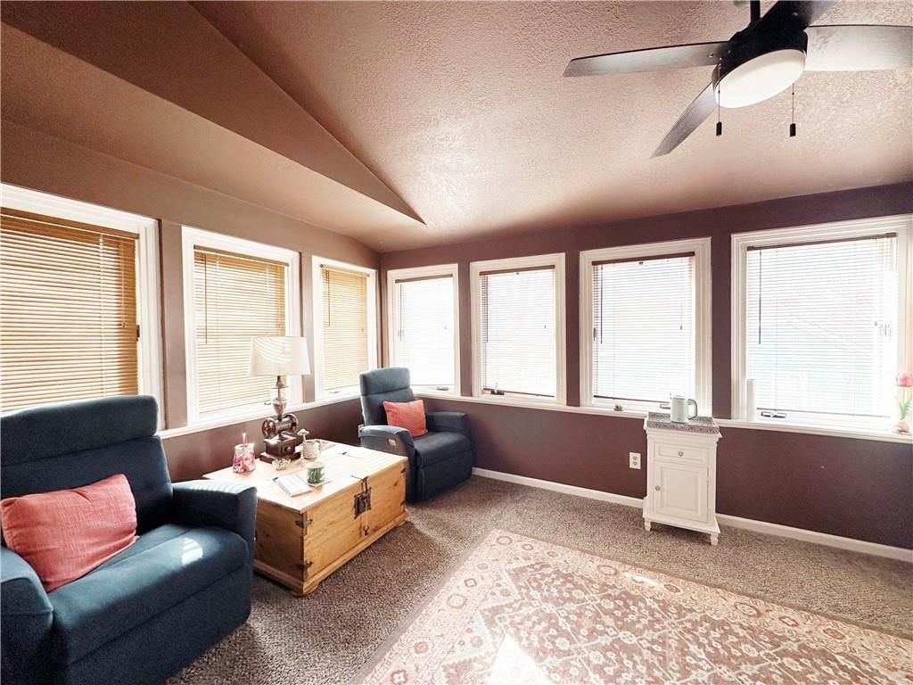 801 E Pearl Street — photo 34