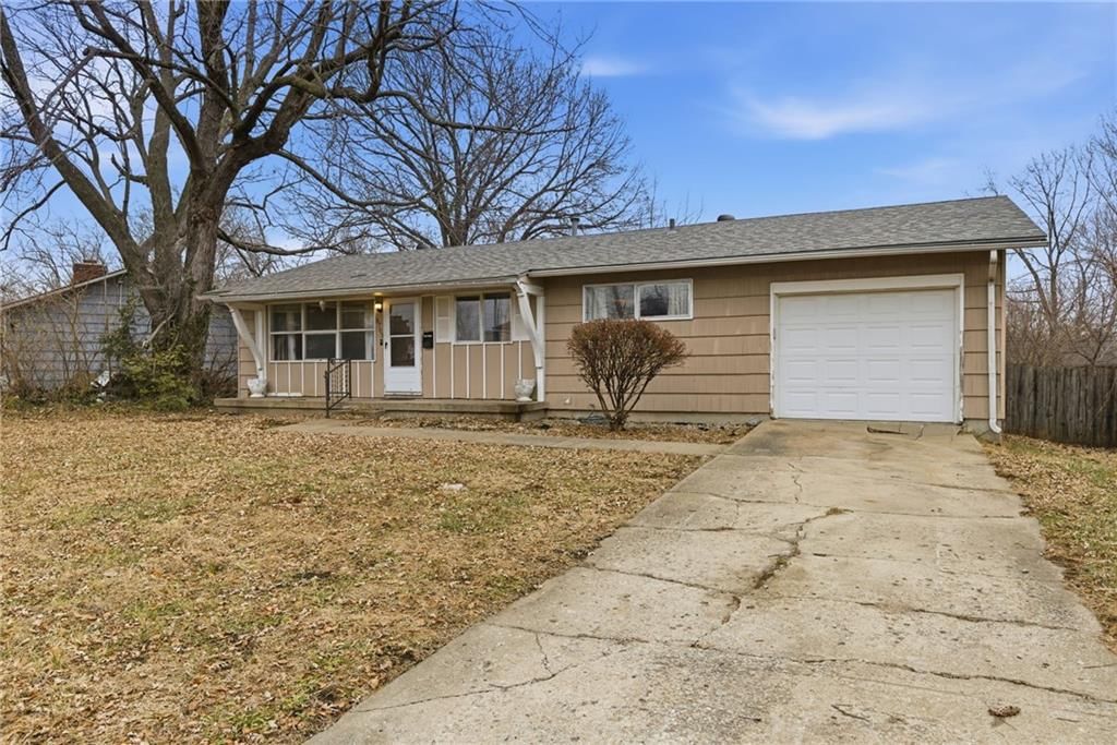 8703 Manchester Avenue — photo 2