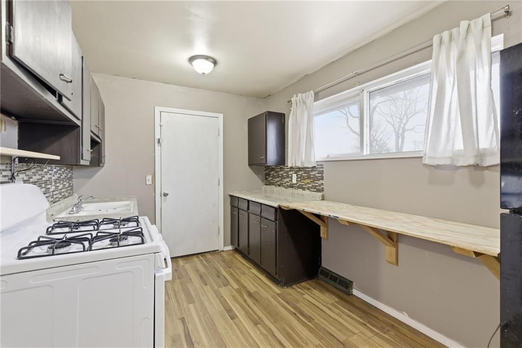 8703 Manchester Avenue — photo 11