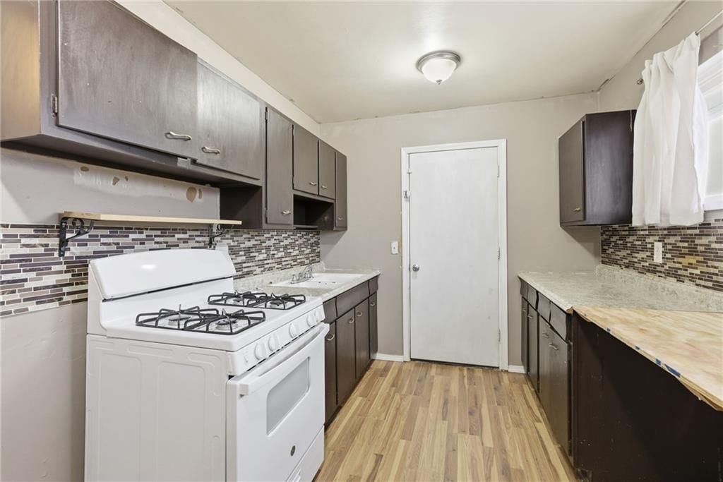 8703 Manchester Avenue — photo 12