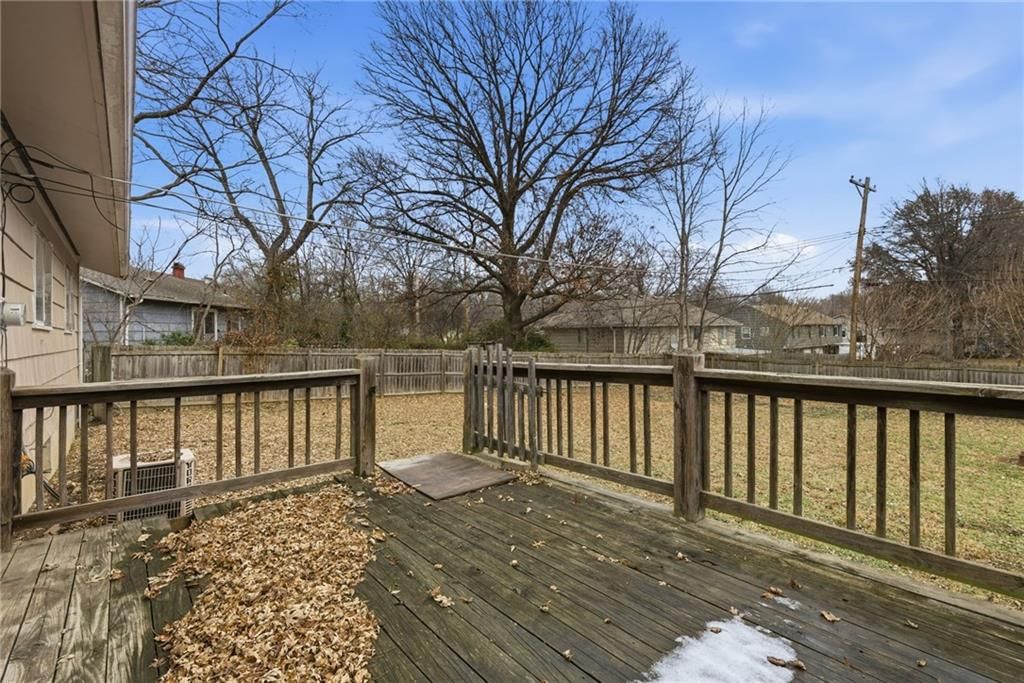 8703 Manchester Avenue — photo 29