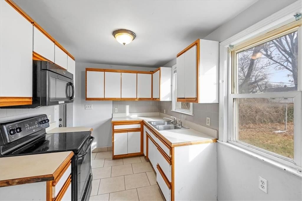 6435 Walrond Avenue — photo 7