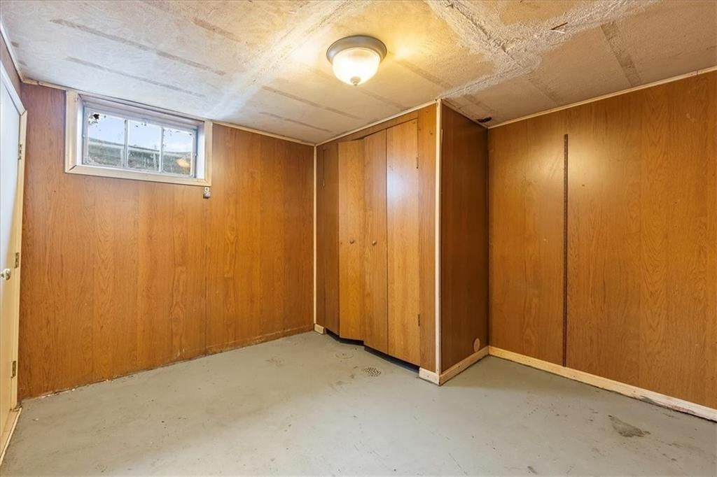 6435 Walrond Avenue — photo 14