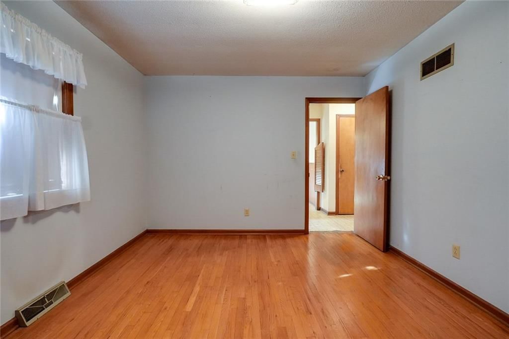11203 E Putnam Street — photo 8