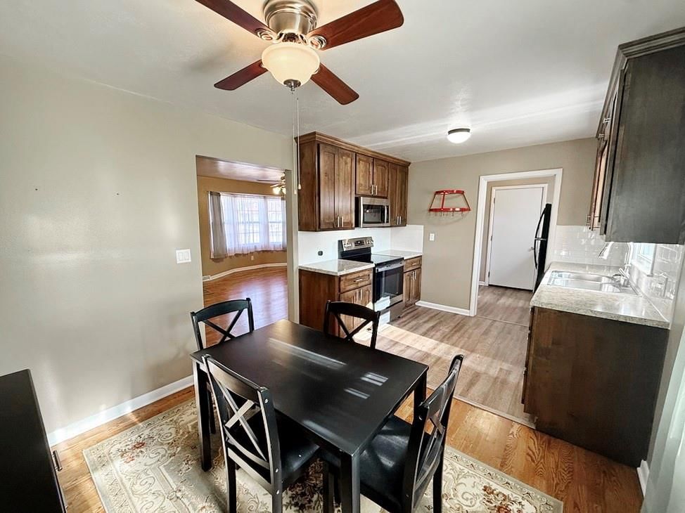 314 W Fields Boulevard — photo 17