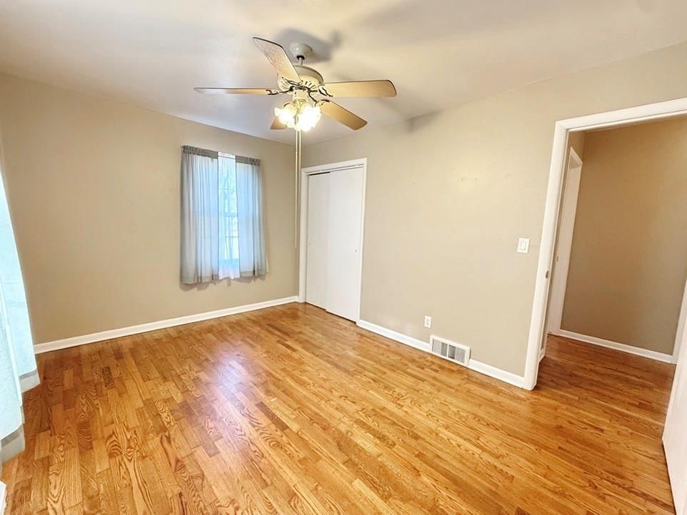 314 W Fields Boulevard — photo 23