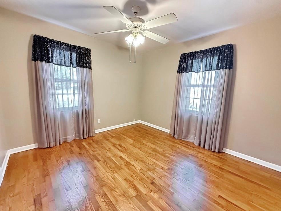 314 W Fields Boulevard — photo 25