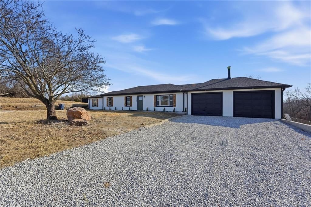 13207 NW 83rd Street, Kansas City, MO