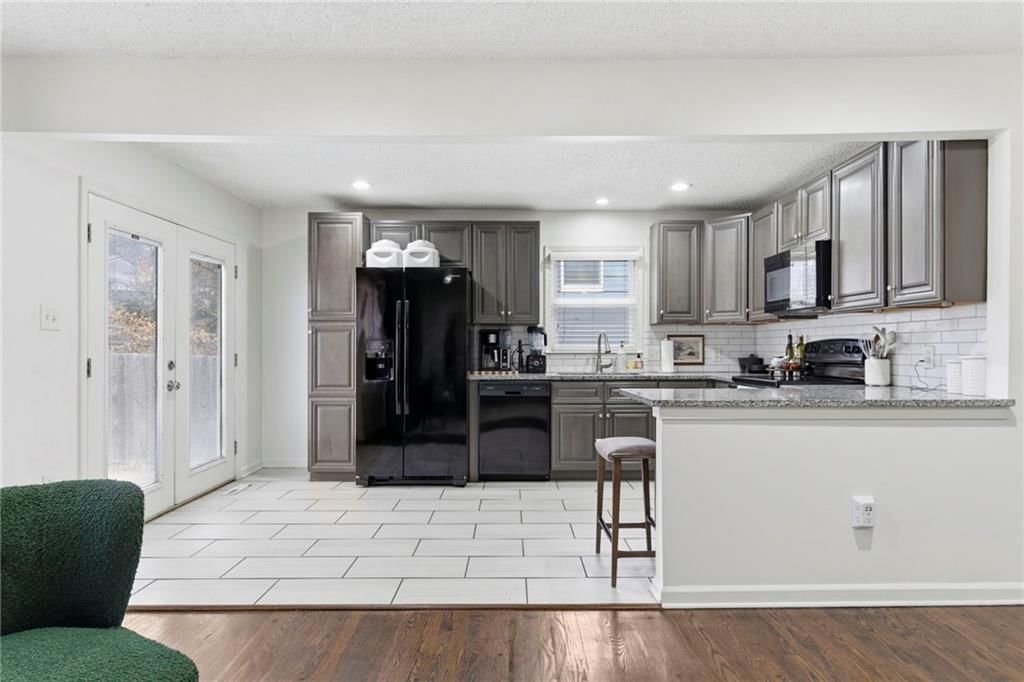 515 S Meadowbrook Lane — photo 13