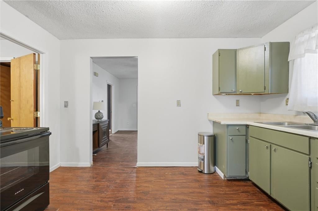 207 N Bissell Street — photo 10