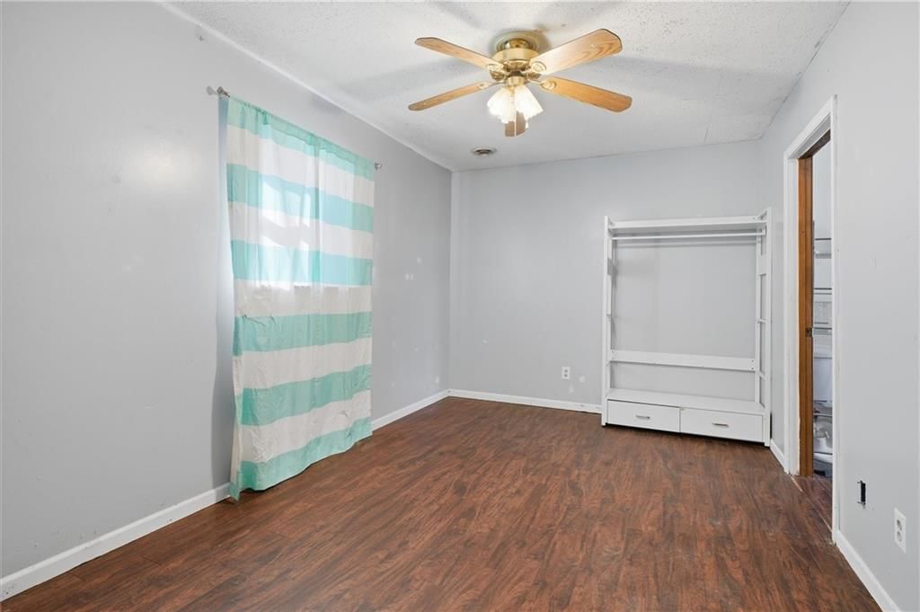 207 N Bissell Street — photo 17