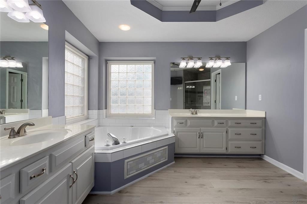 5501 NE OAKS RIDGE Lane — photo 24