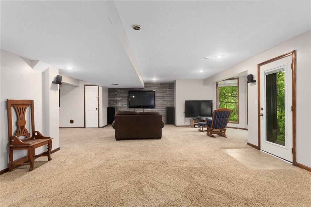 5501 NE OAKS RIDGE Lane — photo 40