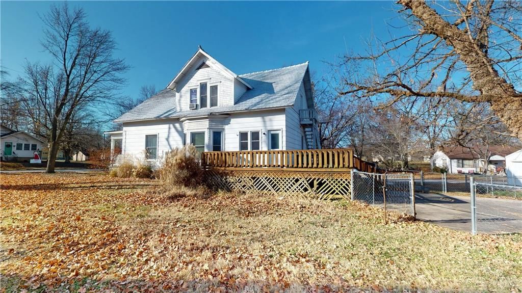 728 W Hunter Street — photo 3