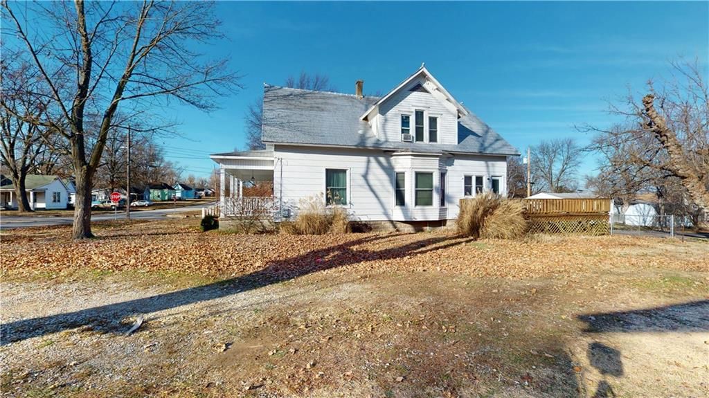 728 W Hunter Street — photo 24