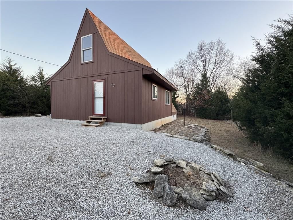 62 Maple Drive — photo 2
