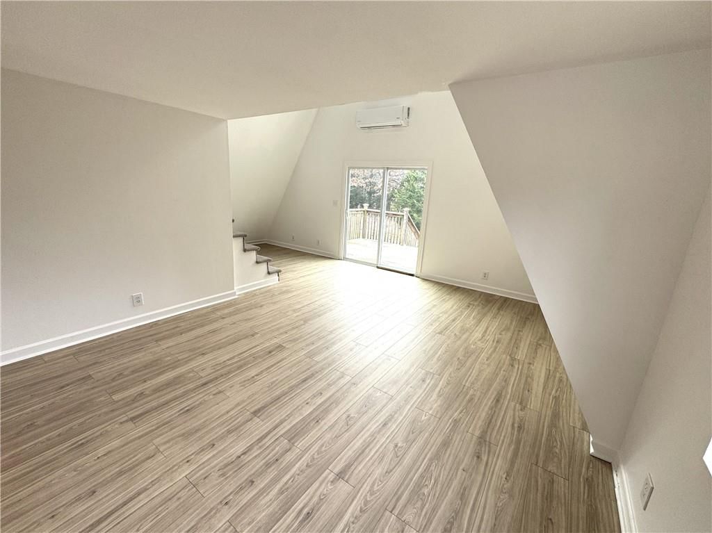 62 Maple Drive — photo 9