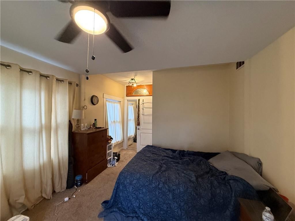 210 E 21st Street — photo 6