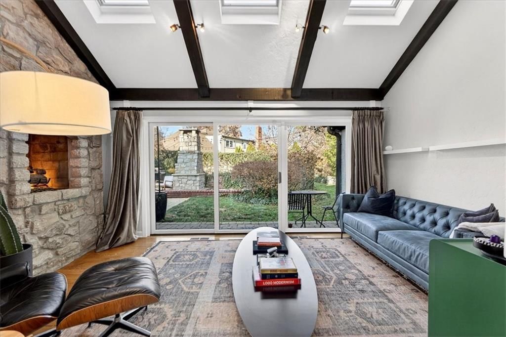 2504 W 70th Terrace — photo 10