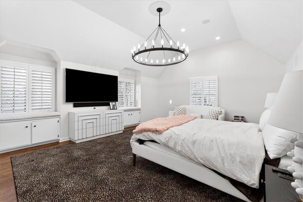 2504 W 70th Terrace — photo 41