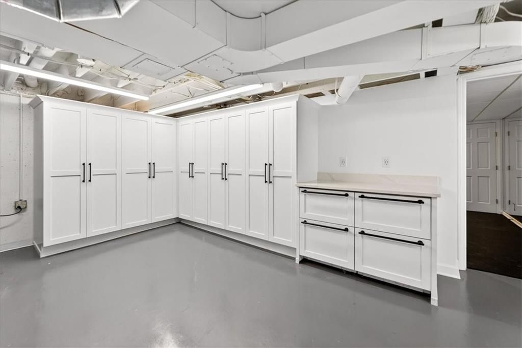 2504 W 70th Terrace — photo 54