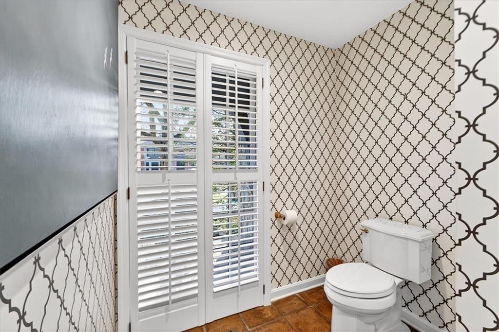 2504 W 70th Terrace — photo 61