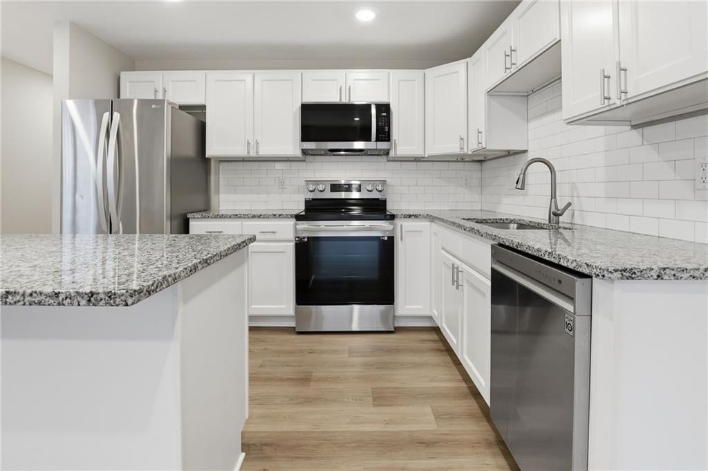 2904 S Harvard Avenue — photo 14