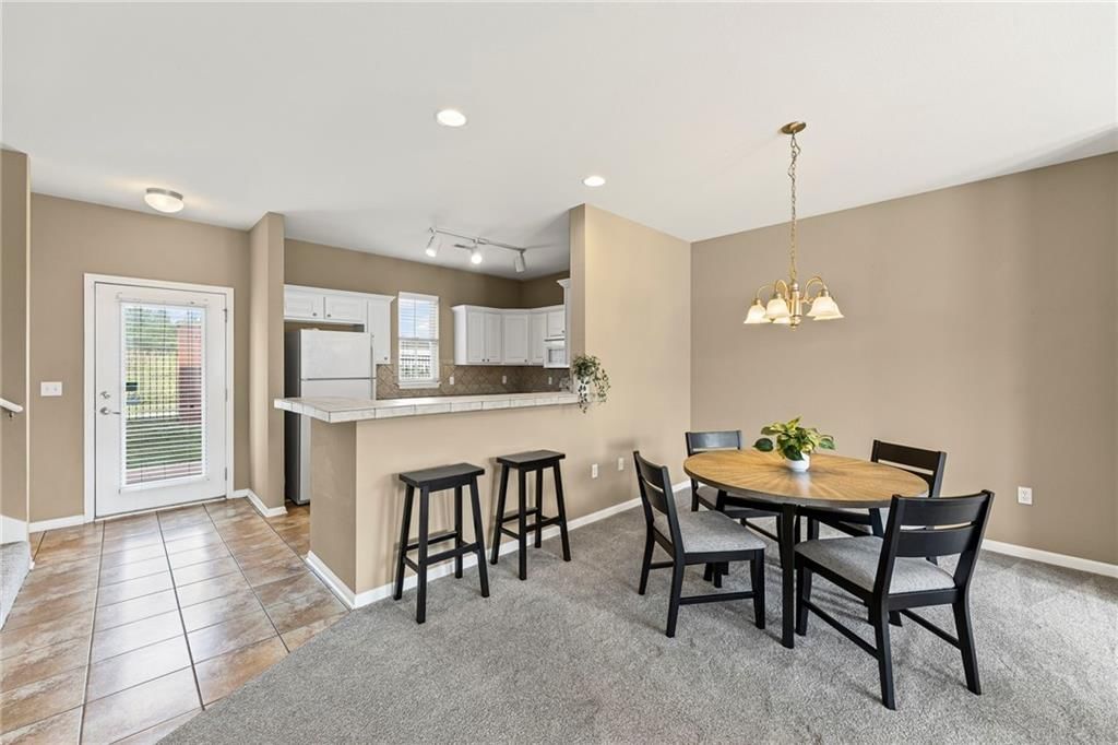 5245 Overland Drive — photo 10