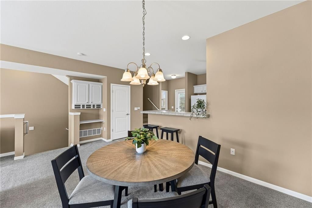 5245 Overland Drive — photo 11