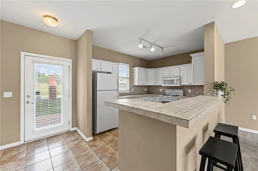 5245 Overland Drive — photo 13