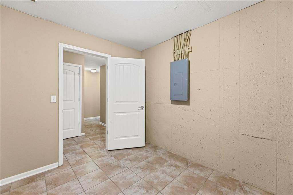 5245 Overland Drive — photo 31
