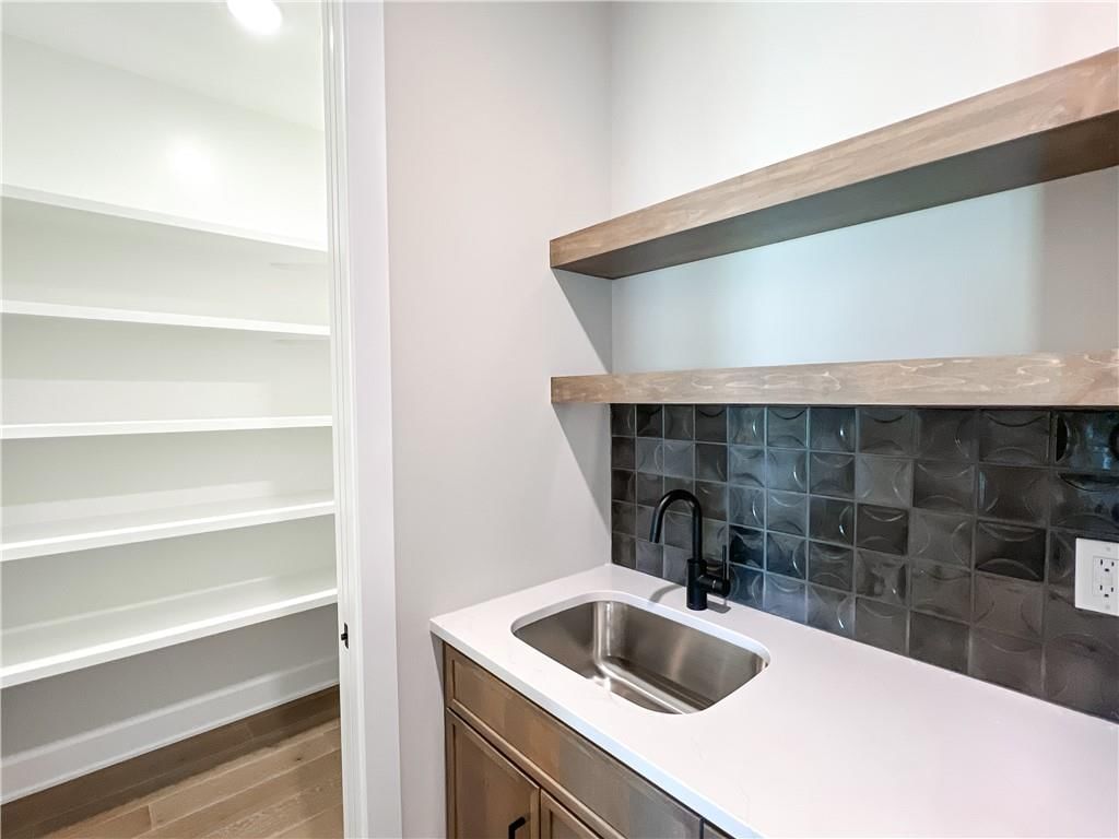 2701 Wheatley Drive — photo 27