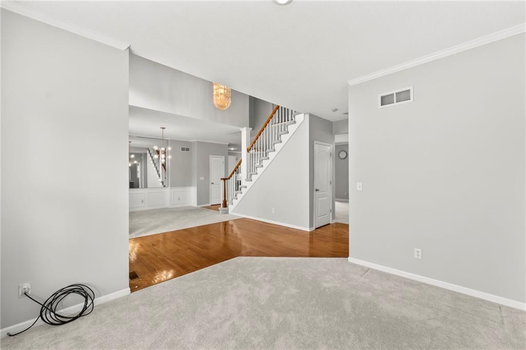 14009 Lowell Avenue — photo 8