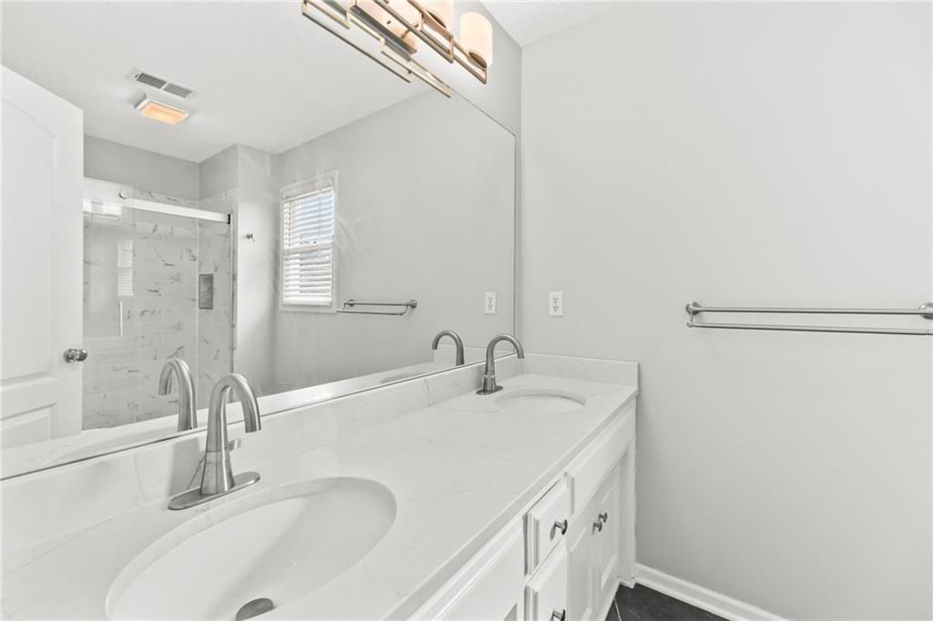 14009 Lowell Avenue — photo 27