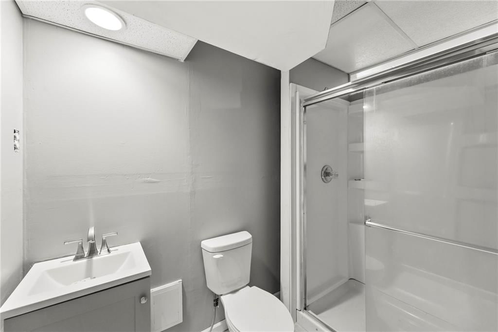 14009 Lowell Avenue — photo 38