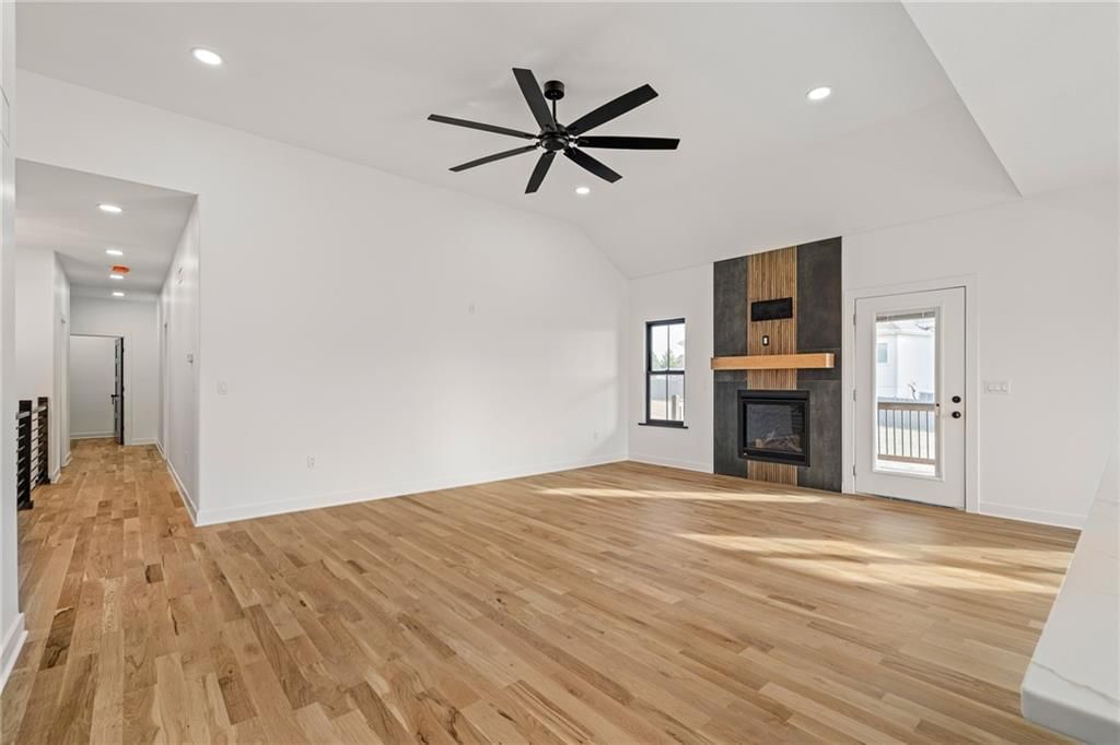 804 SE Pine Court — photo 8