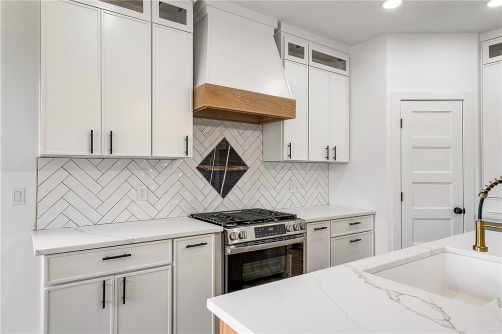 804 SE Pine Court — photo 14