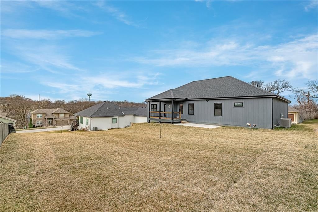 804 SE Pine Court — photo 48