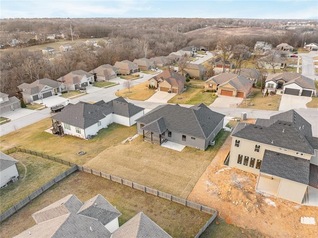 804 SE Pine Court — photo 53